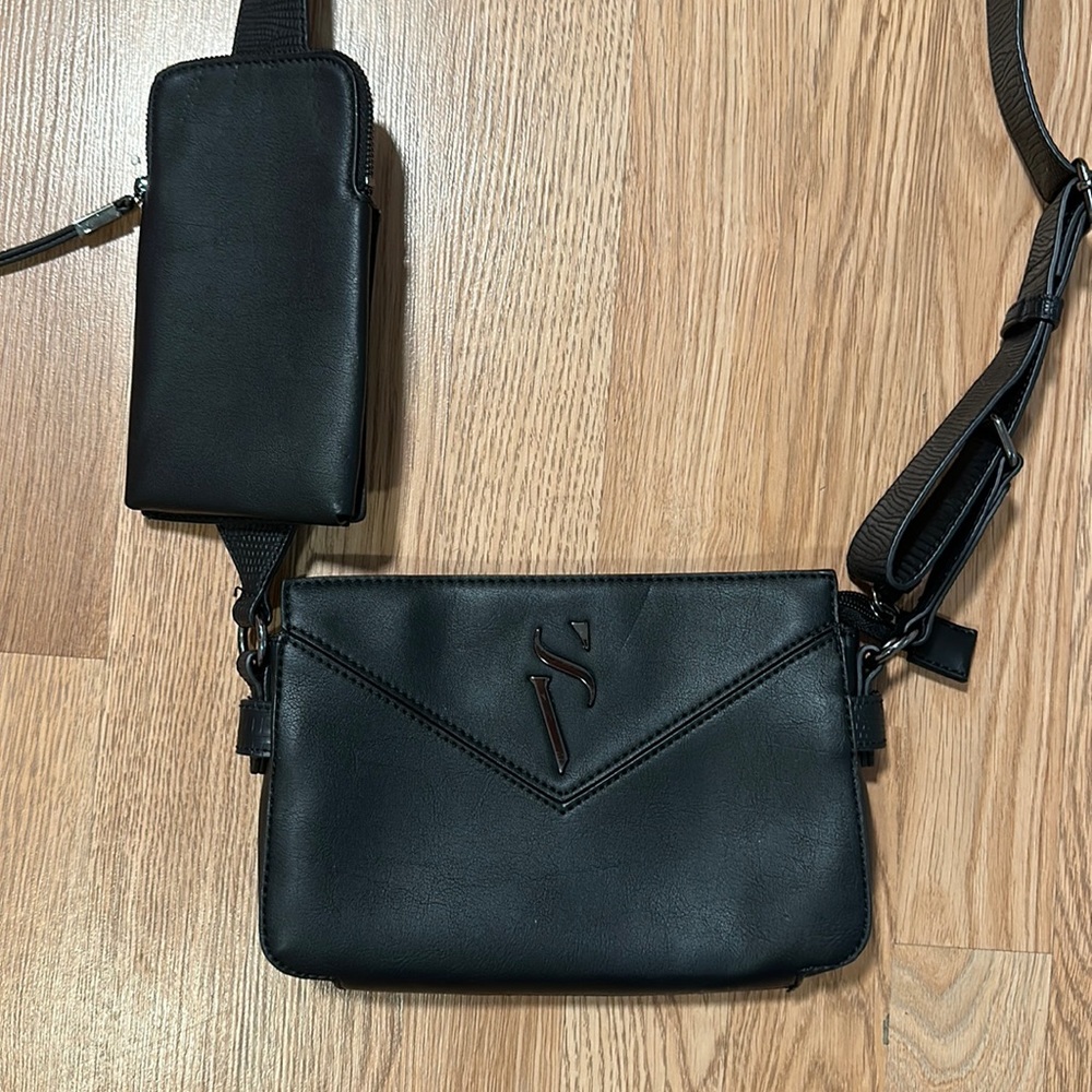 Vera wang crossover purse